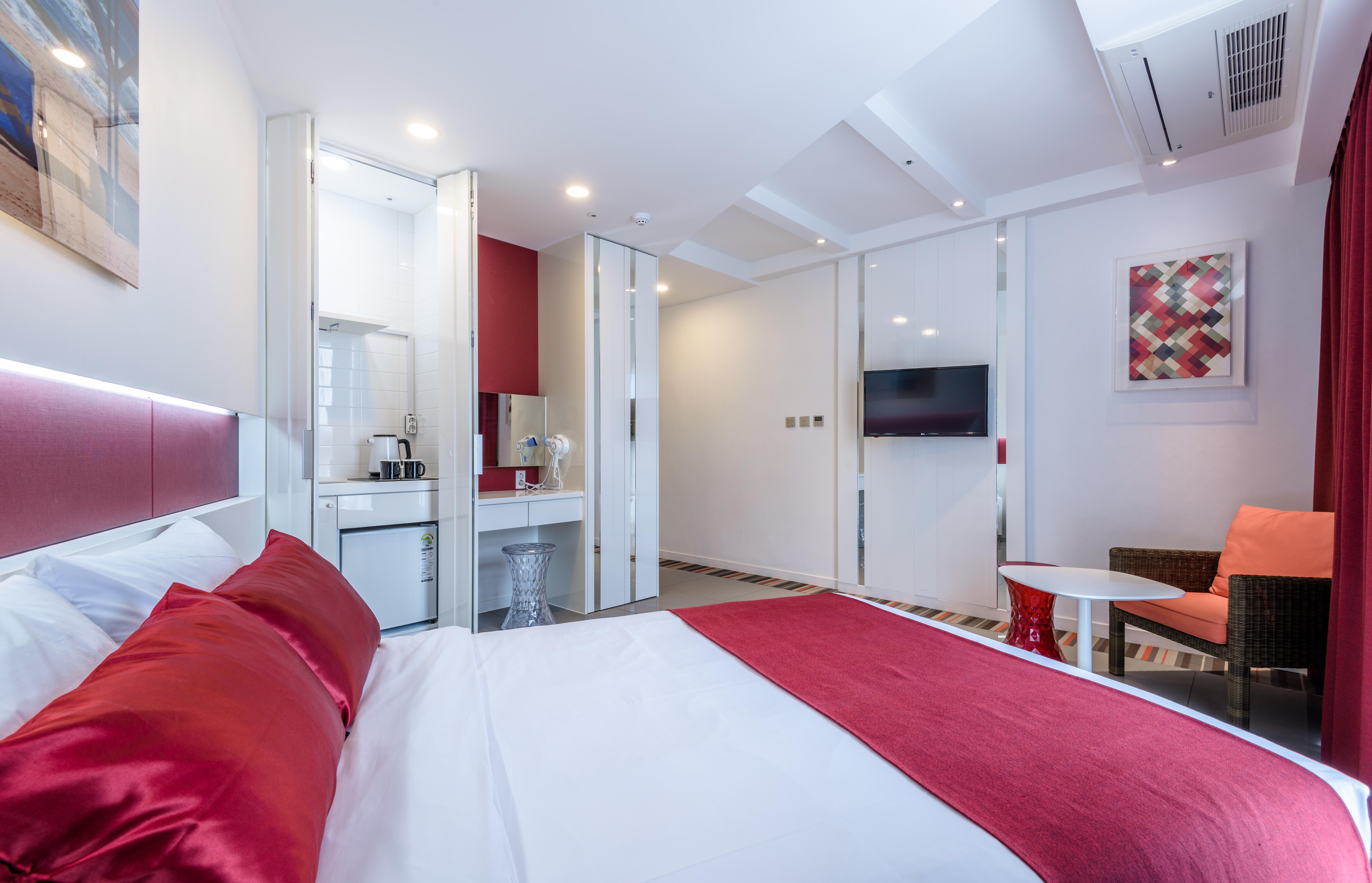 Aimi Jeju Beach Hotel Экстерьер фото