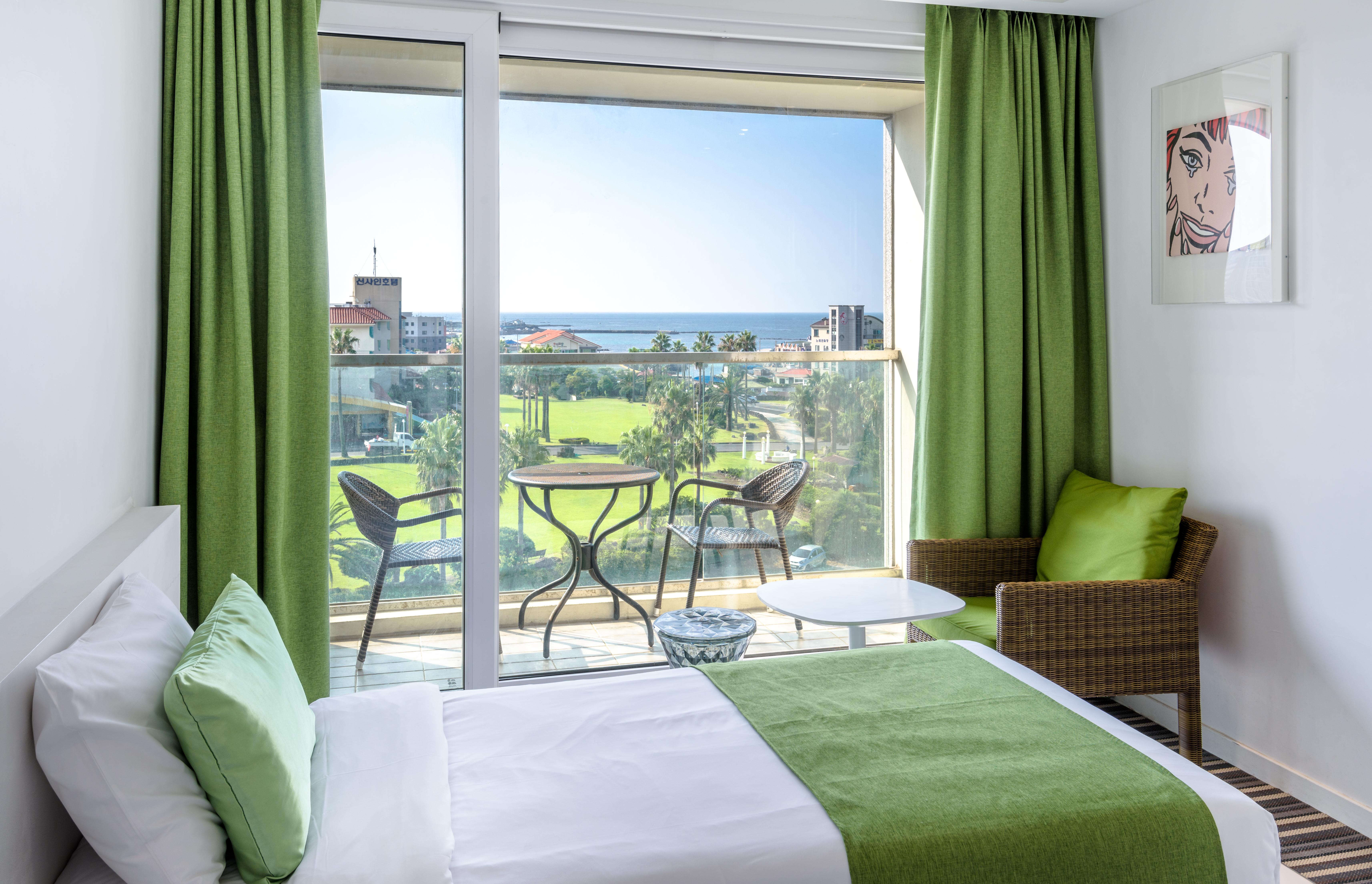Aimi Jeju Beach Hotel Экстерьер фото
