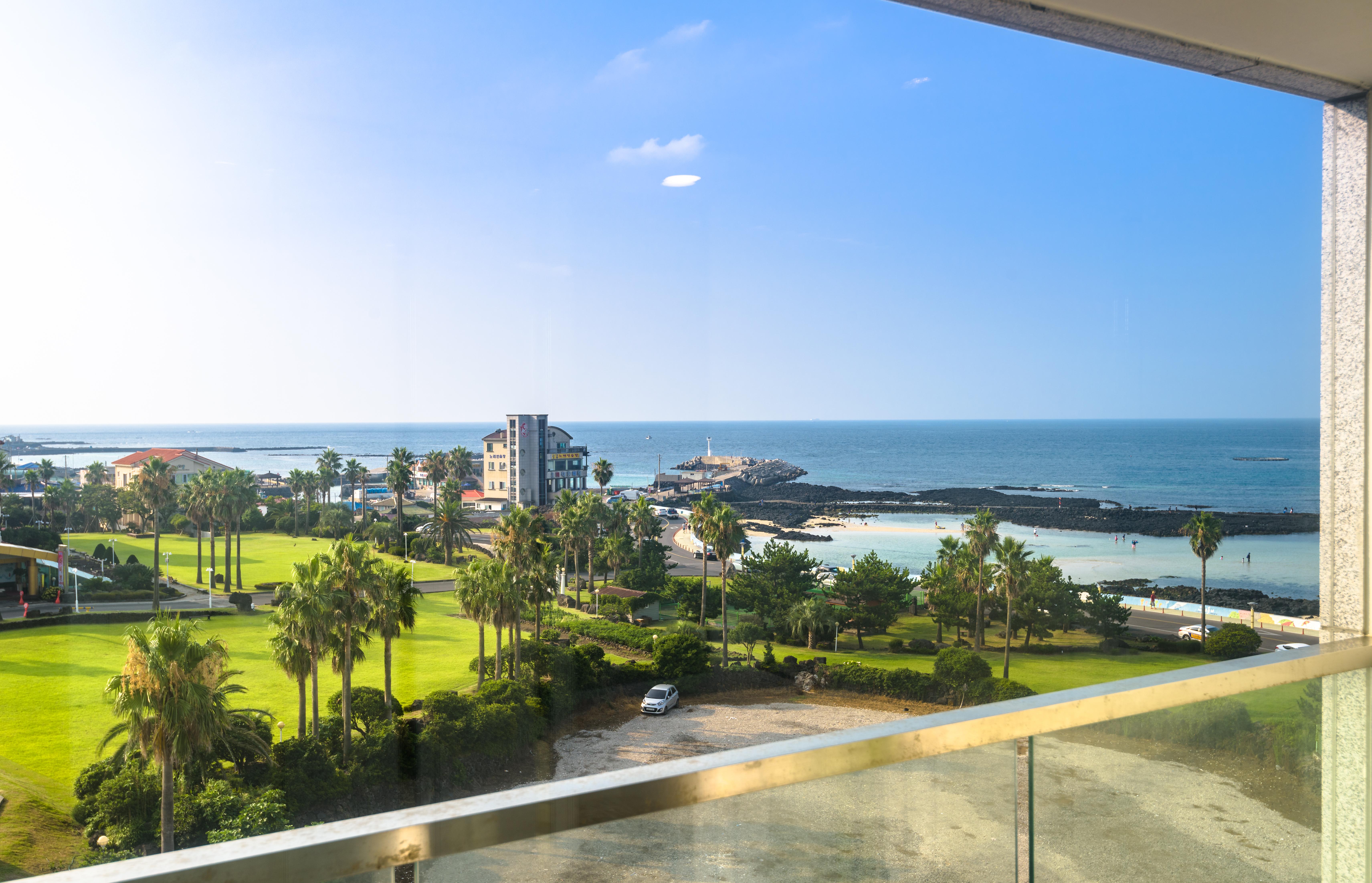 Aimi Jeju Beach Hotel Экстерьер фото