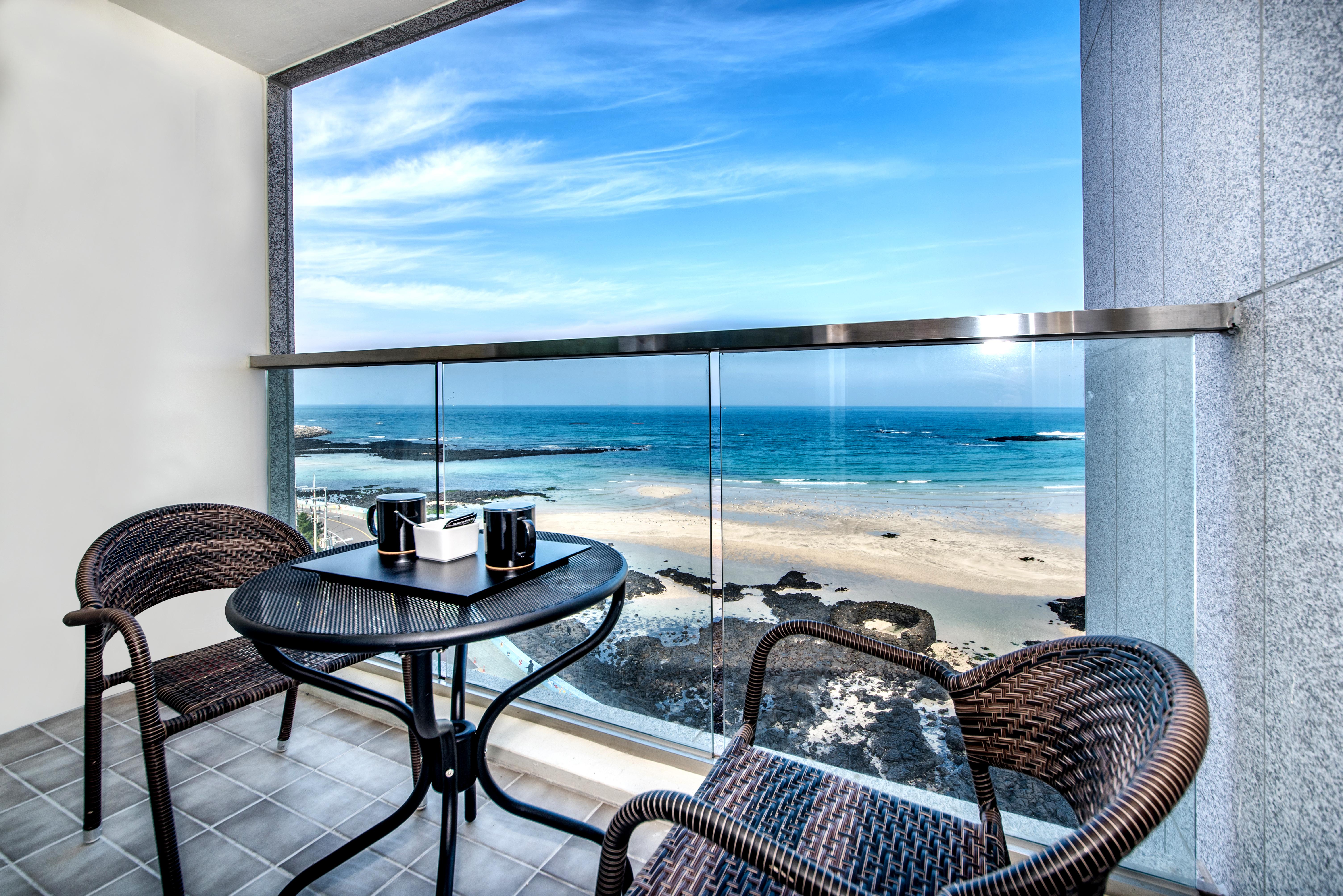 Aimi Jeju Beach Hotel Экстерьер фото